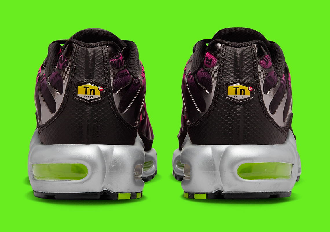 Nike Air Max Plus đưa chúng ta trở lại năm 1998 với cách phối màu nặng về đồ họa - 5