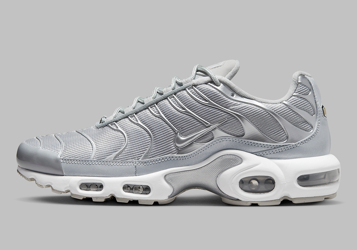 Nike Air Max Plus lấp lánh bạc nguyên khối - 2
