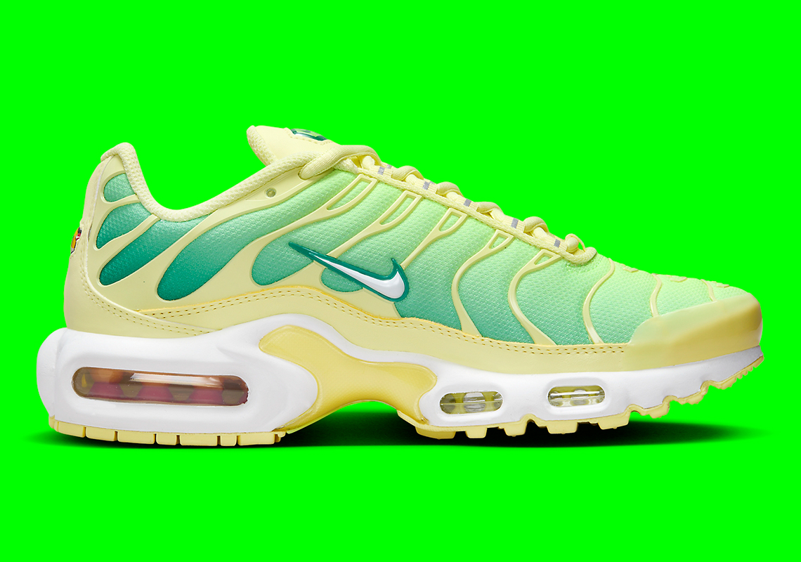 Nike Air Max Plus 'Lemon Lime': Màu Sắc Tươi Mát Cho Mùa Hè - 3