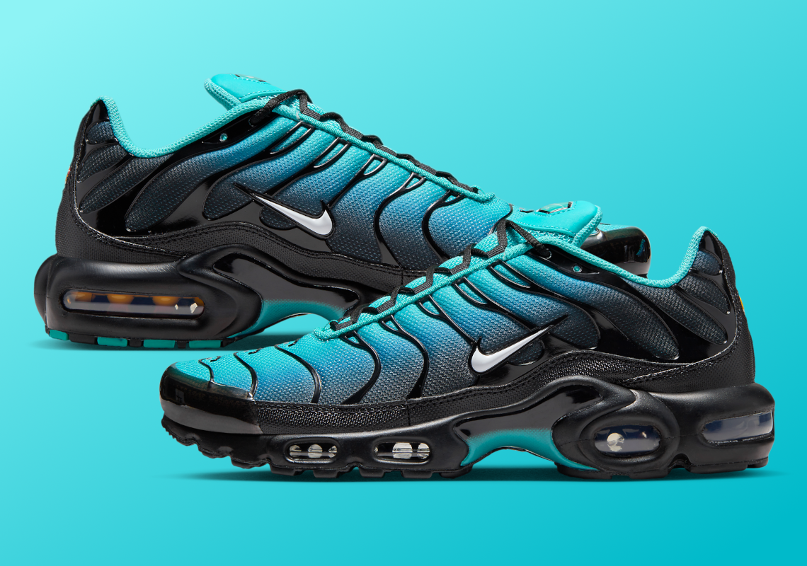 Nike Air Max Plus 'Light Retro': Kỷ Niệm 25 Năm với Biểu Tượng Biển Caribe - 1