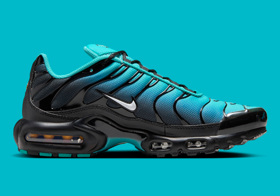 Nike Air Max Plus 'Light Retro': Kỷ Niệm 25 Năm với Biểu Tượng Biển Caribe - 13