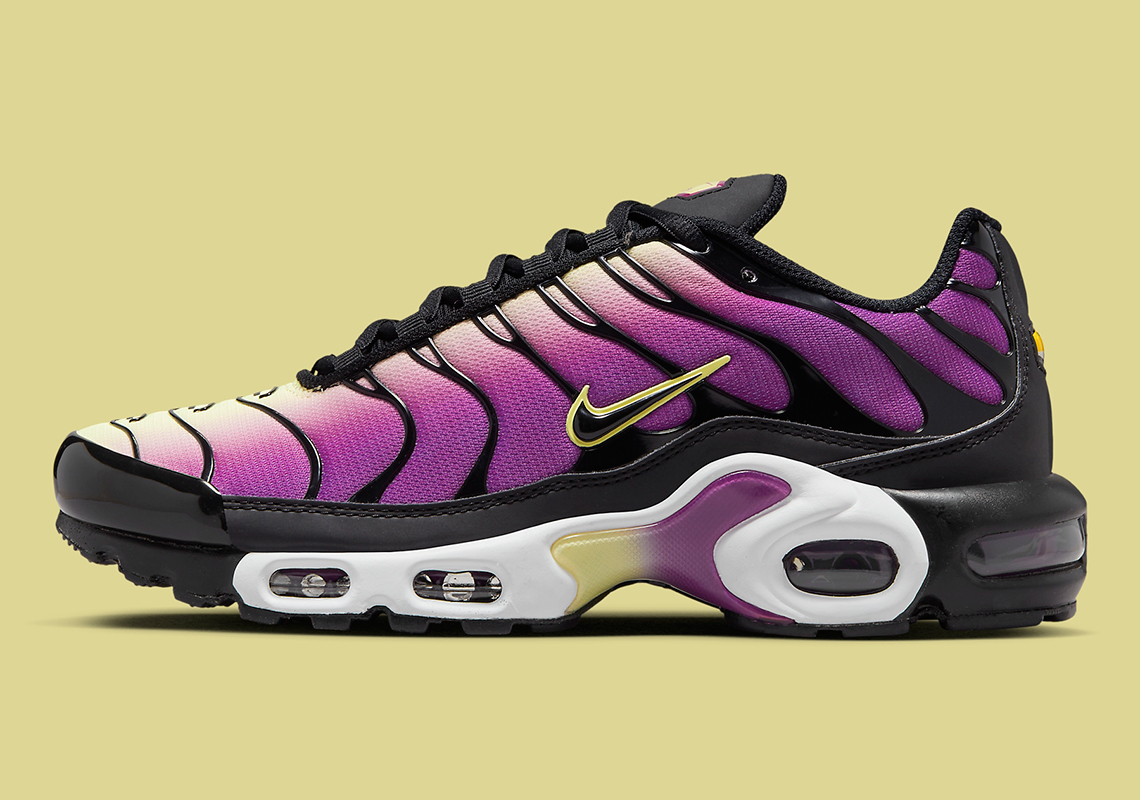 Nike Air Max Plus lột xác với gradient hoàng hôn - 1