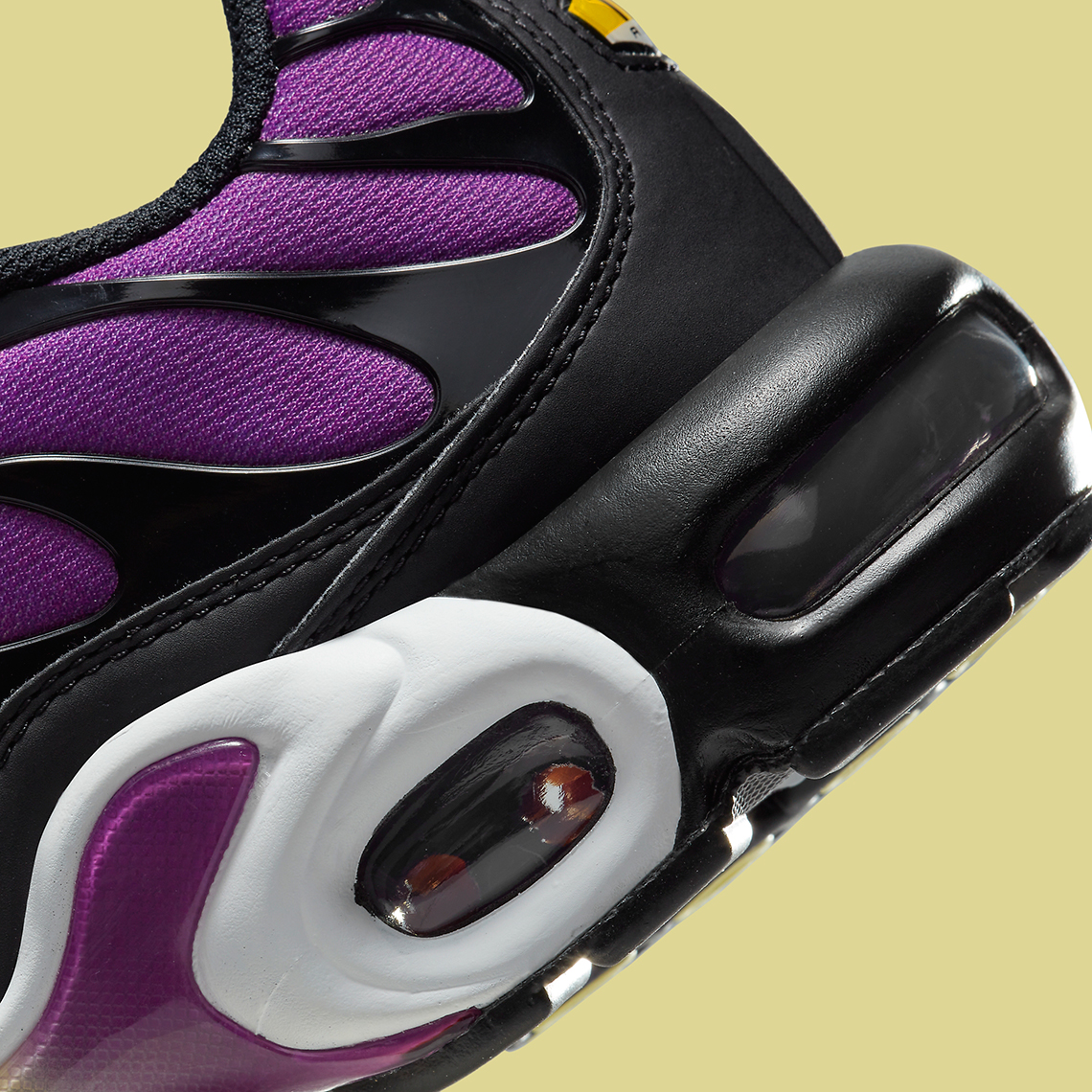 Nike Air Max Plus lột xác với gradient hoàng hôn - 8