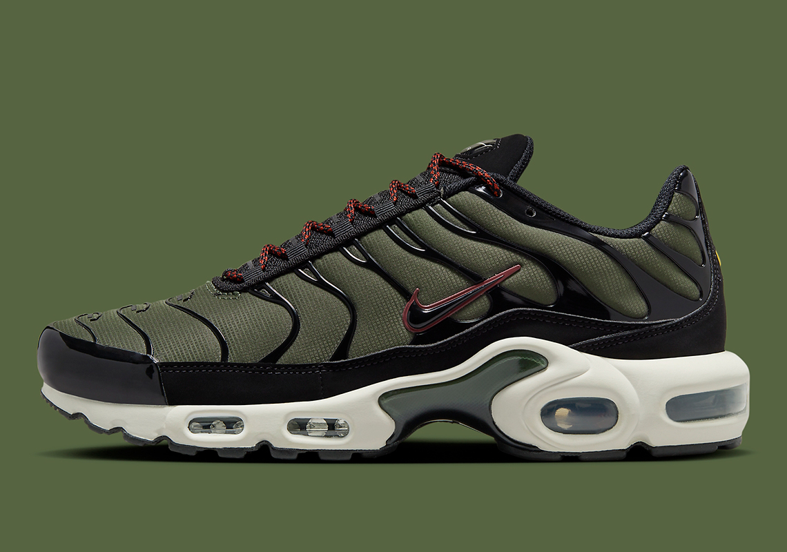 Nike Air Max Plus Military-Inspired: Phiên bản mới lấy cảm hứng từ quân đội đầy hấp dẫn! - 2