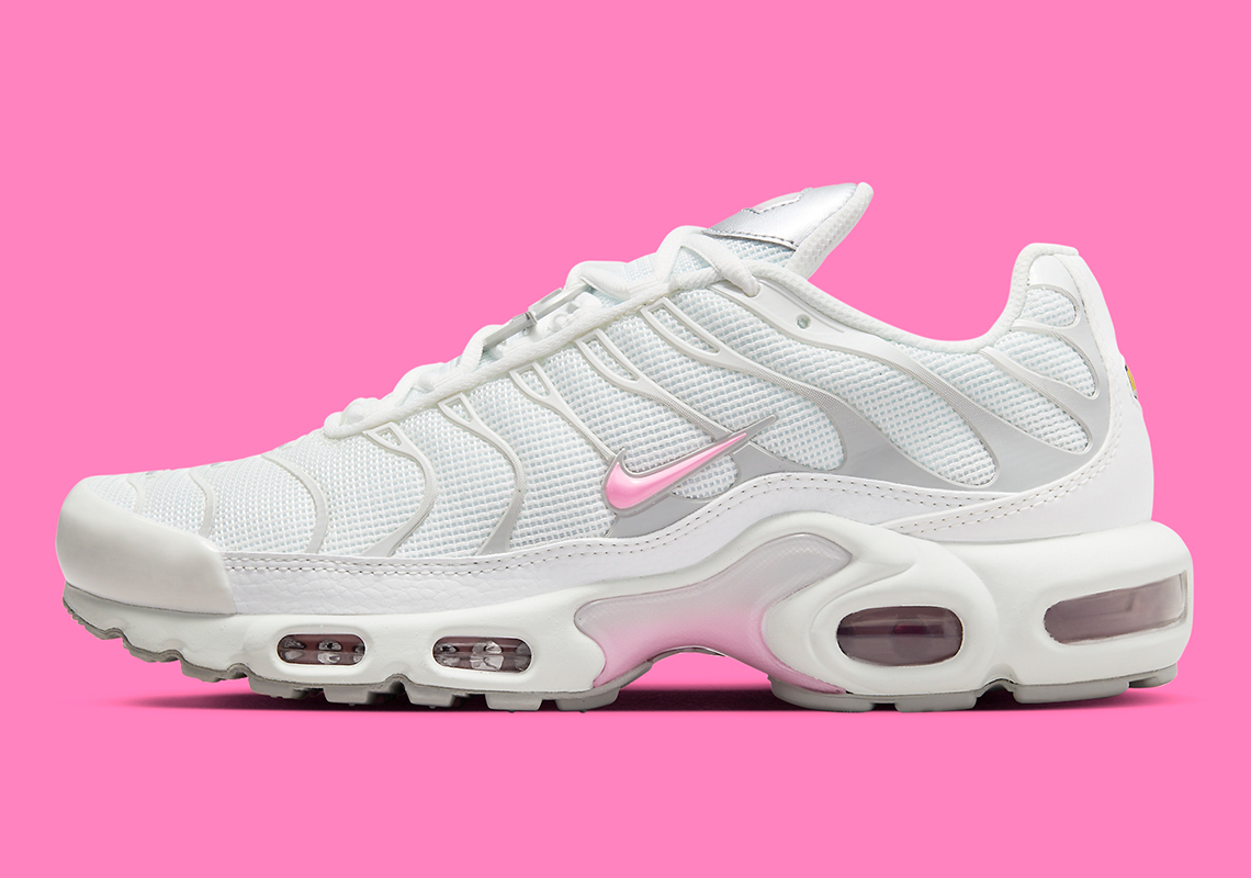 Nike Air Max Plus Nữ 2024: Hòa Quyện Sắc Hồng và Phụ Kiện Lấp Lánh! - 2