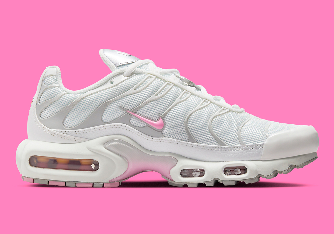Nike Air Max Plus Nữ 2024: Hòa Quyện Sắc Hồng và Phụ Kiện Lấp Lánh! - 3