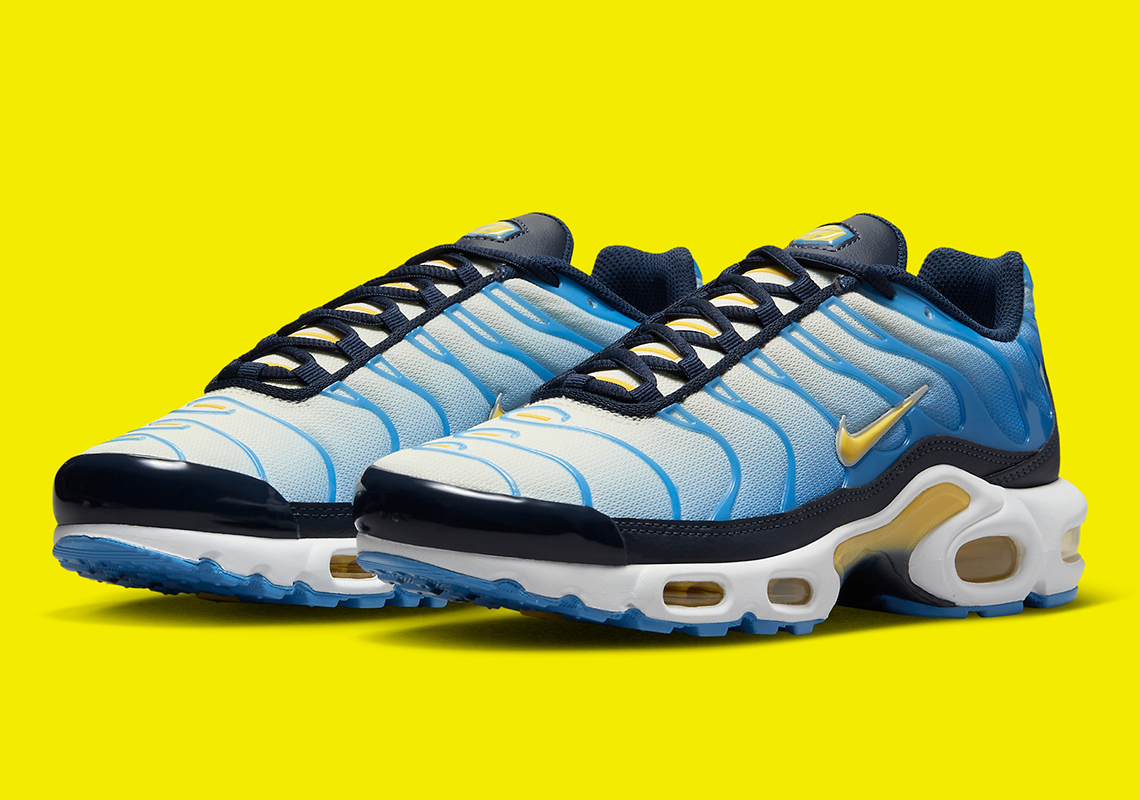 Nike Air Max Plus trở lại với màu xanh và vàng - 1