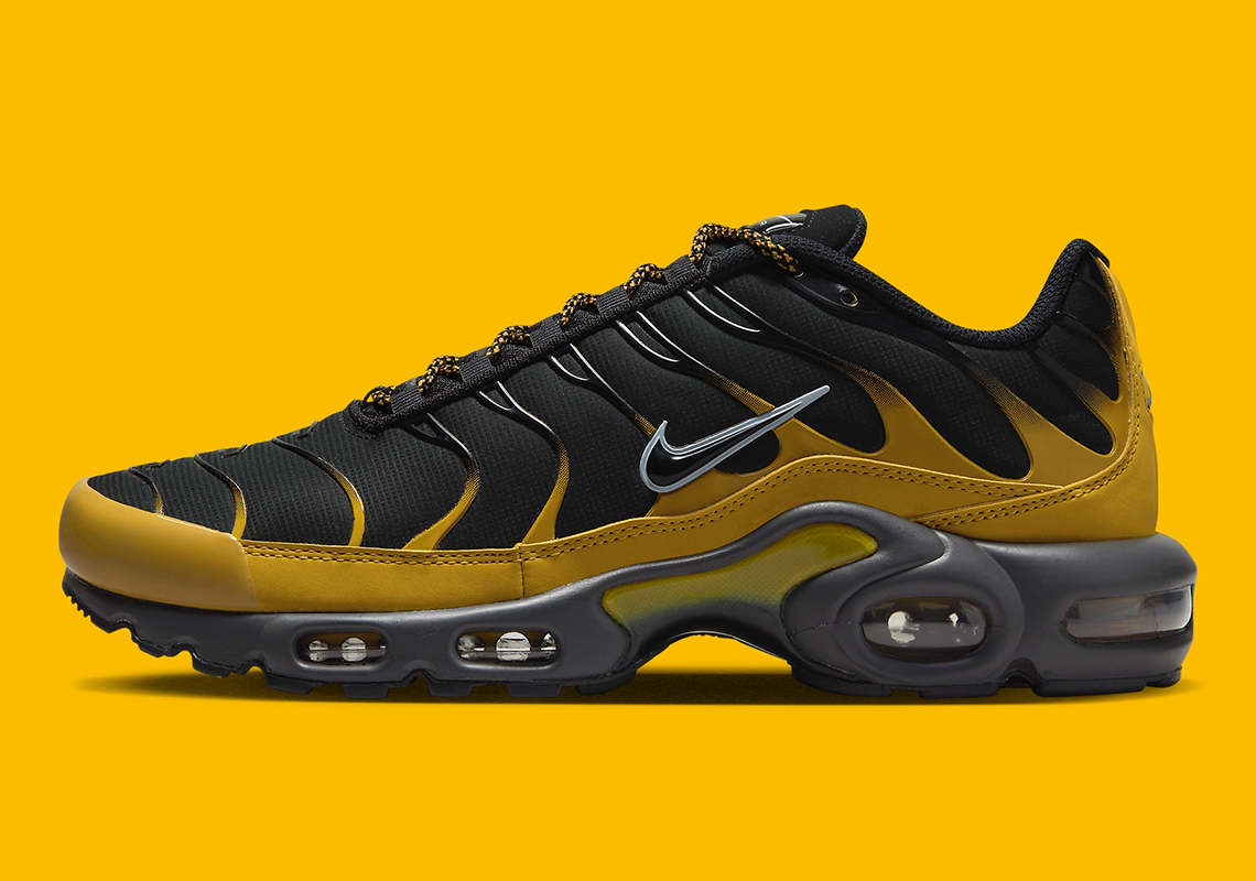 Nike Air Max Plus 'University Gold' - Phiên Bản Màu Sắc Mới Ra Mắt - 1