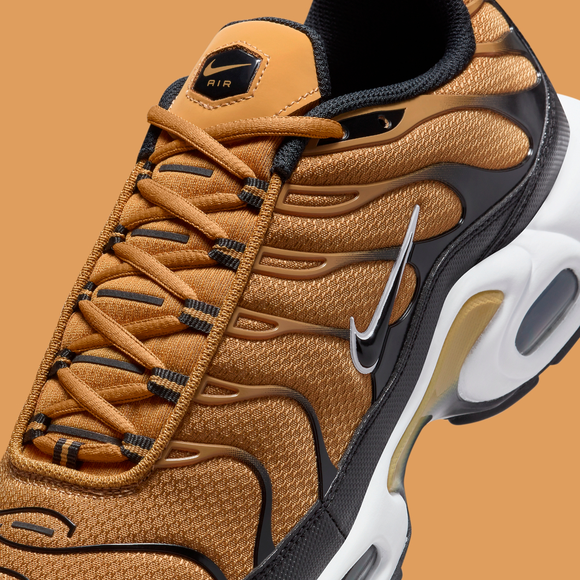 Nike Air Max Plus Wheat/Black: Sự Hòa Quyện Tuyệt Vời của Mùa Thu! - 7