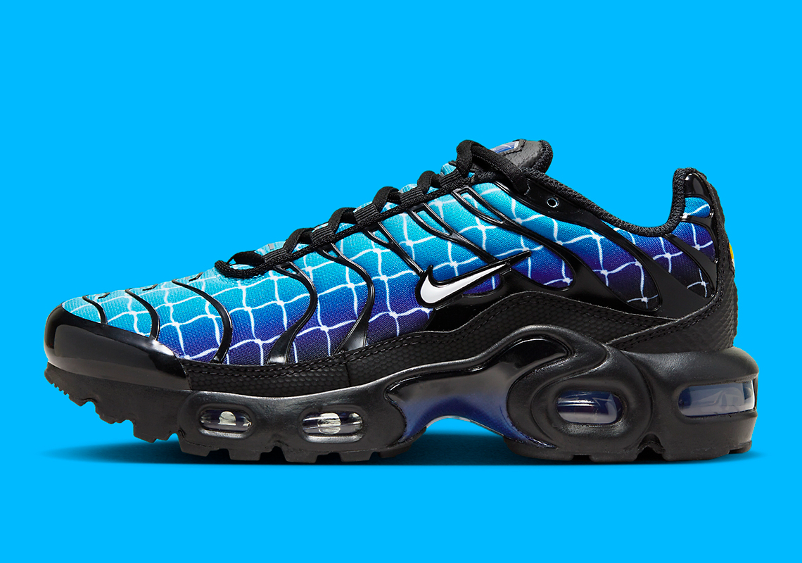 Nike Air Max Plus xuất hiện họa tiết hàng rào xích đuổi - 3