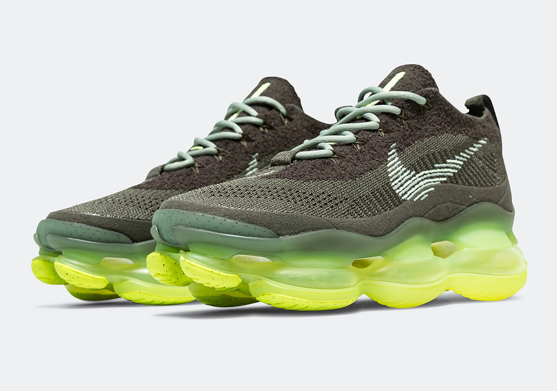 Nike Air Max Scorpion kết hợp màu kaki trầm với màu vôn rực rỡ - 3
