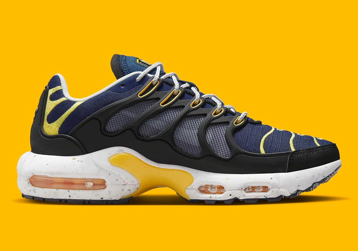 Nike Air Max Terrascape Plus được nhuộm xanh từ bầu trời Michigan - 3