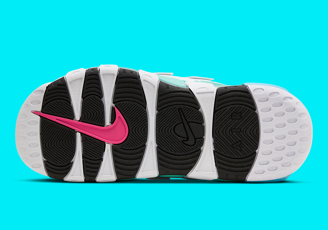 Nike Air More Uptempo chuyển thành xỏ chân với thiết kế gradient xanh nổi bật - 4