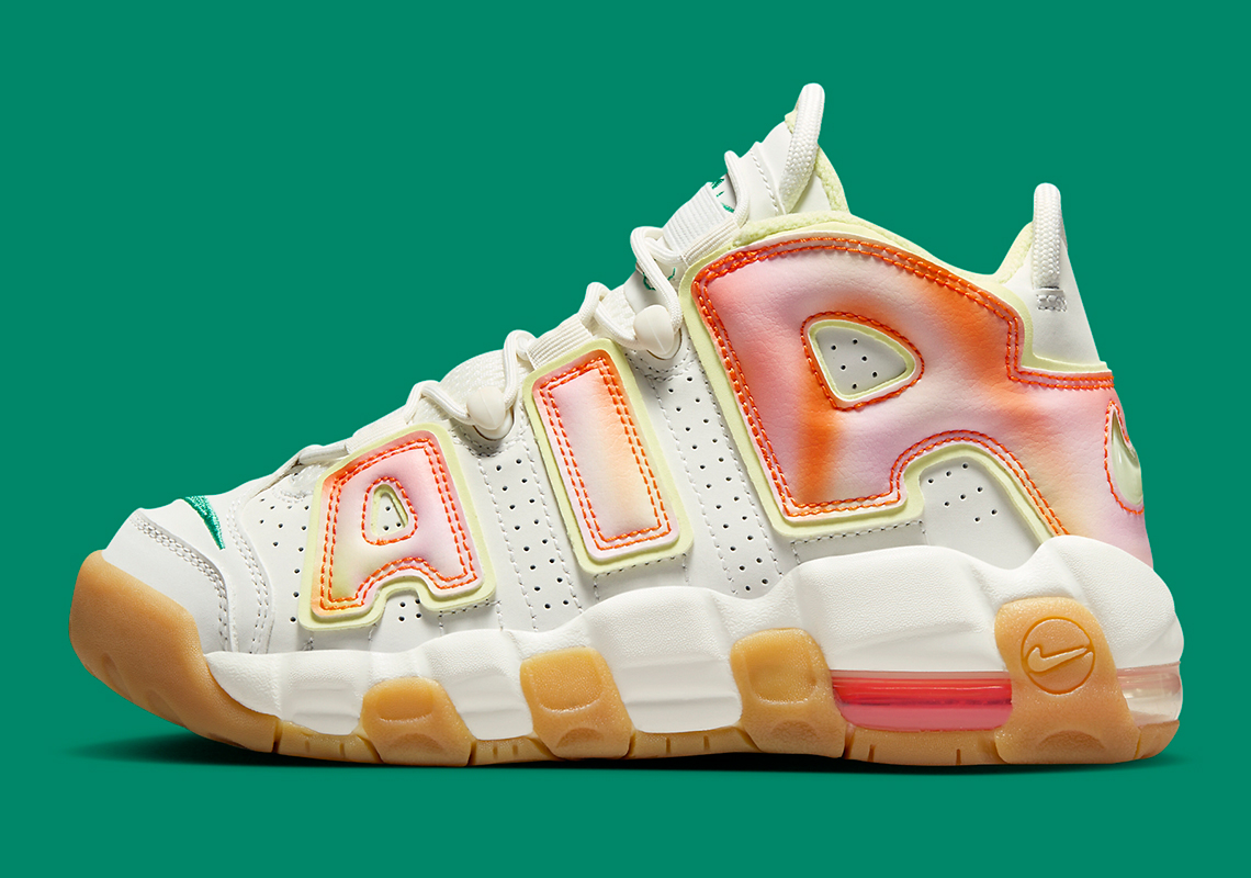 Nike Air More Uptempo Everything You Need - Sự kết hợp ấn tượng với phong cách thập niên 1970 - 2