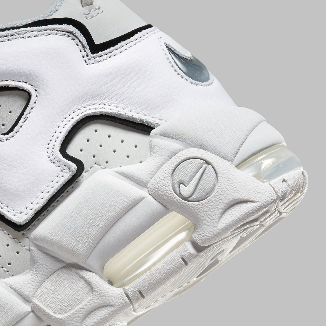 Nike Air More Uptempo nhận được một lớp trang điểm bụi photon - 8