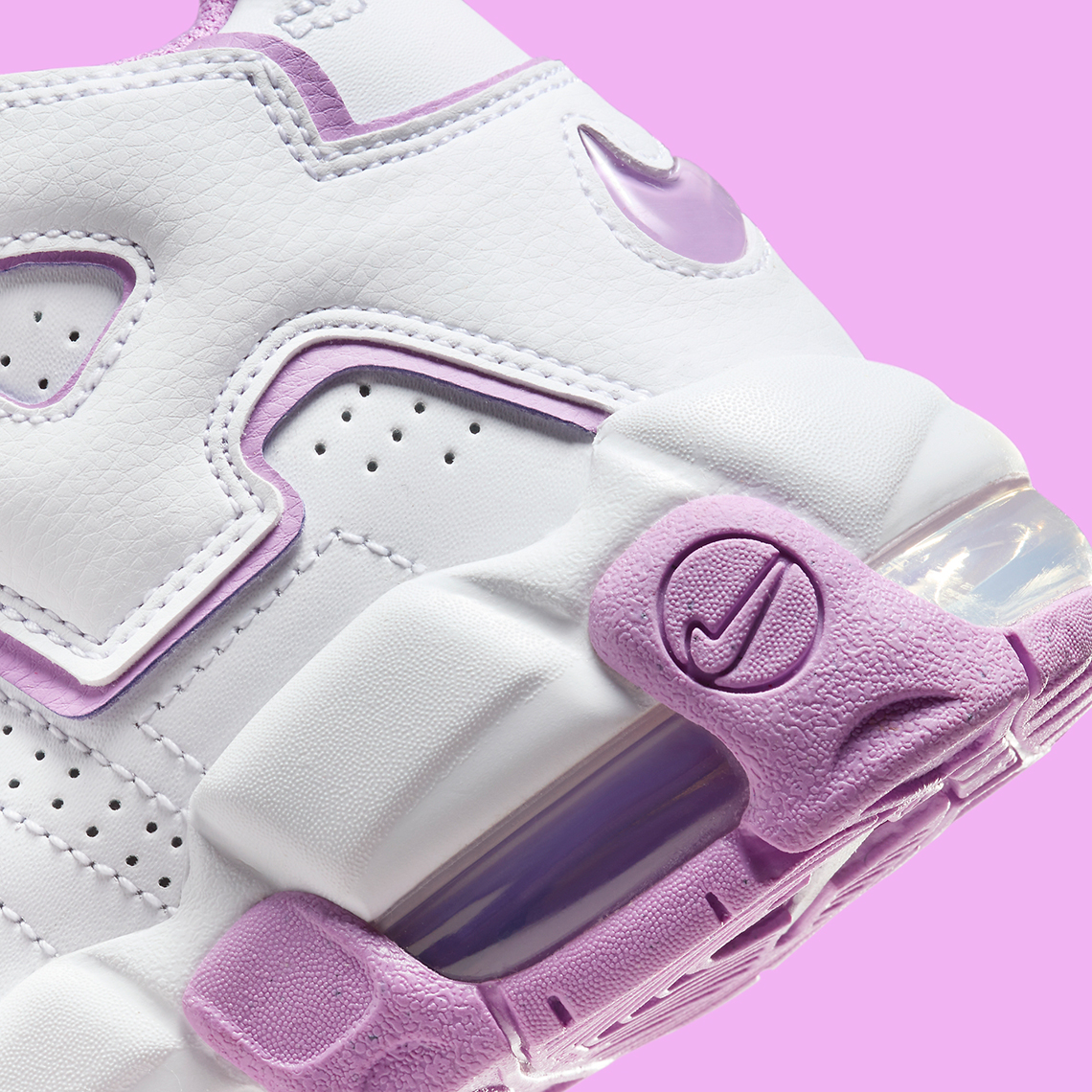 Nike Air More Uptempo: Phiên bản mới dành cho học sinh với gam màu tươi sáng - 7