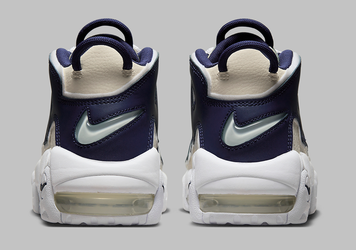 Nike Air More Uptempo: Phối màu mới đầy sáng tạo - 5