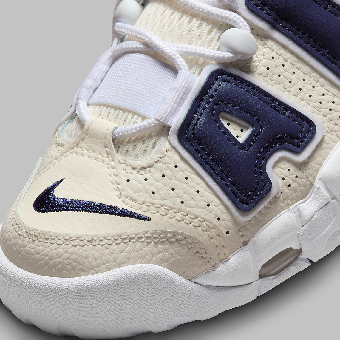 Nike Air More Uptempo: Phối màu mới đầy sáng tạo - 7