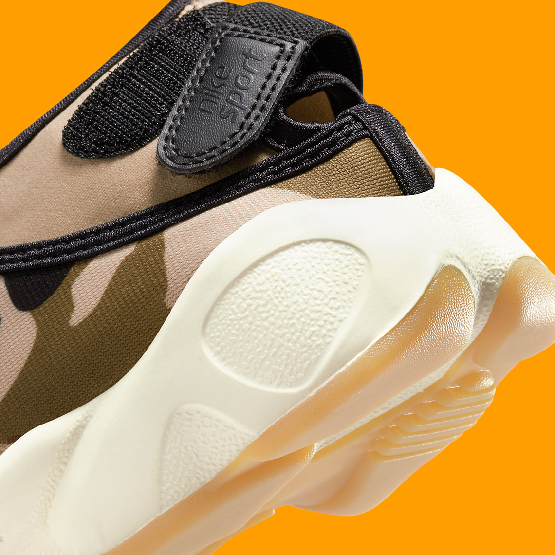 Nike Air Rift trở lại với gam màu xanh rừng camo - 9