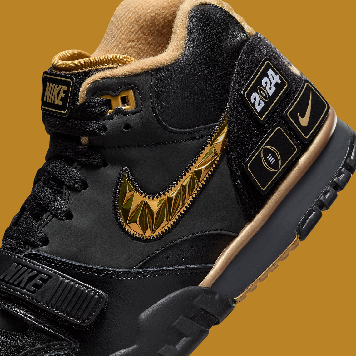 Nike Air Trainer 1 College Playoffs - Phiên Bản Độc Đáo Để Kỷ Niệm Cúp C1 - 10