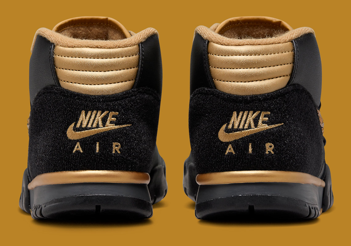 Nike Air Trainer 1 College Playoffs - Phiên Bản Độc Đáo Để Kỷ Niệm Cúp C1 - 4