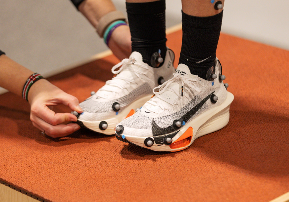 Nike Alphafly 3: Chiếc Giày Chạy Marathon Mới Nhất và Những Đổi Mới Công Nghệ - 11