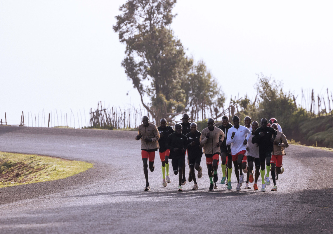 Nike Alphafly 3: Chiếc Giày Chạy Marathon Mới Nhất và Những Đổi Mới Công Nghệ - 5