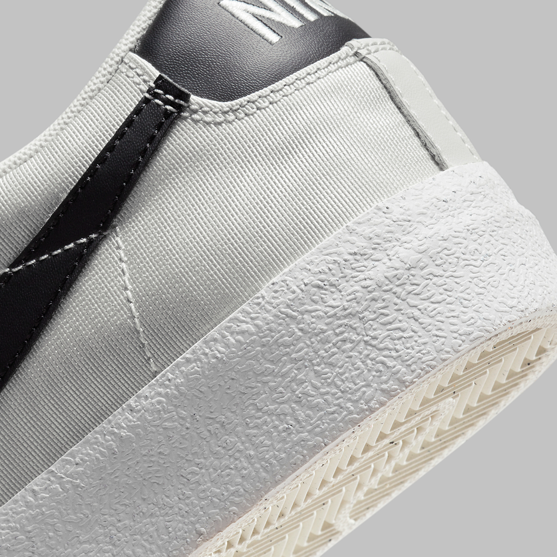 Nike Blazer Low '77 Grey/Black: Phiên bản mới tinh tế cho mùa hè - 8