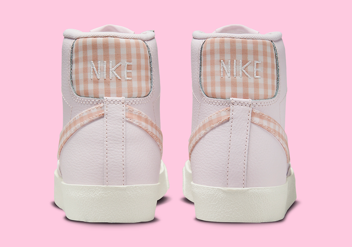 Nike Blazer Mid '77 Barbie Pink Plaid: Phong cách nữ tính, lãng mạn cho mùa hè! - 6