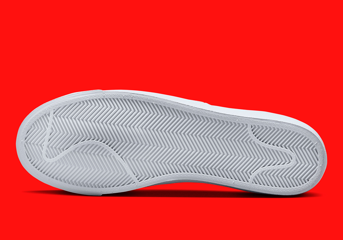 Nike Blazer Mid '77 đã hoán đổi các sọc thông thường của nó bằng năm sọc mới - 6