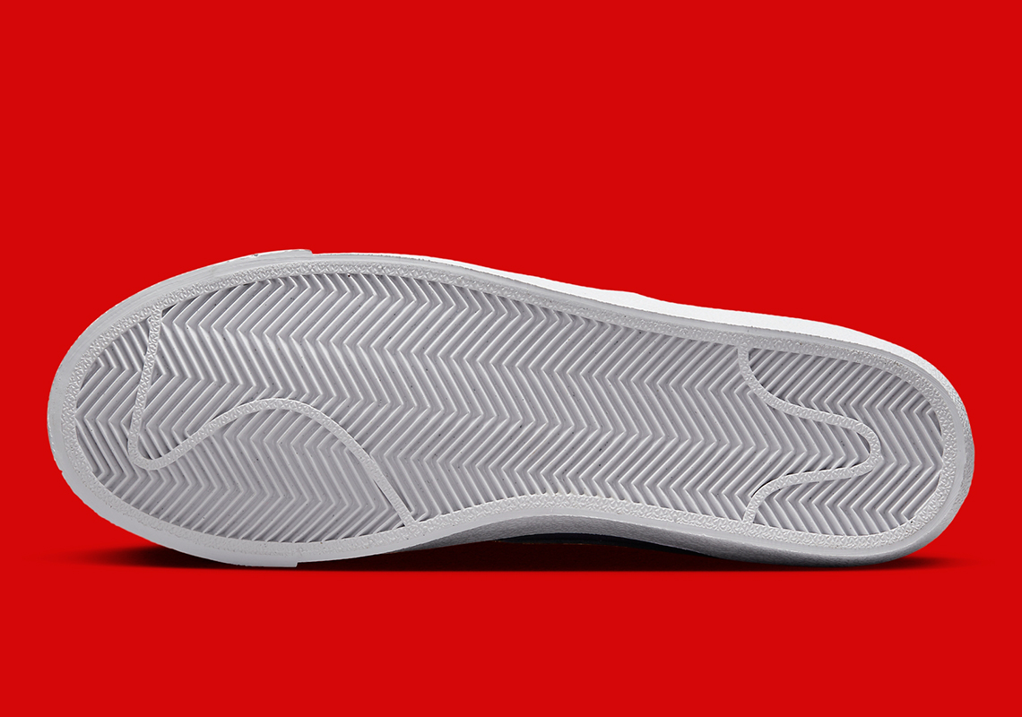 Nike Blazer Mid '77 Denim này gợi nhớ đến một bản phát hành năm 2002 - 8