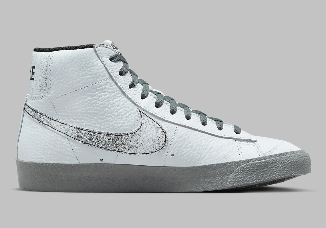 Nike Blazer Mid '77 Sử Dụng Mic Bạc Tôn Vinh Sinh Nhật Lần Thứ 50 Của Hip-Hop - 3