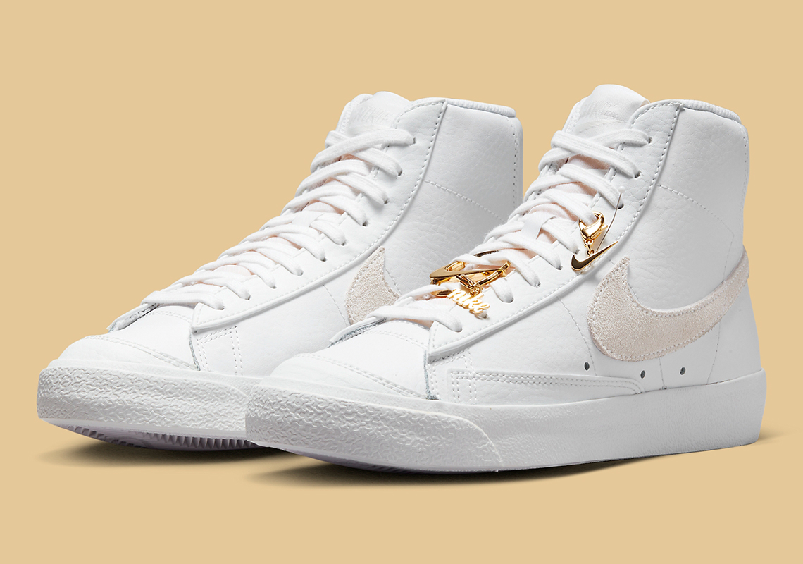 Nike Blazer Mid Bling với phụ kiện màu gold - 2