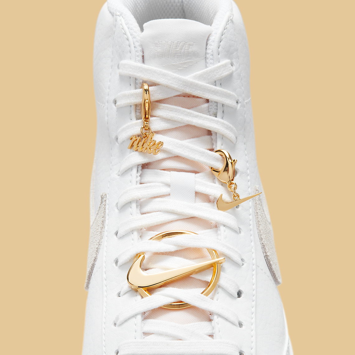 Nike Blazer Mid Bling với phụ kiện màu gold - 8