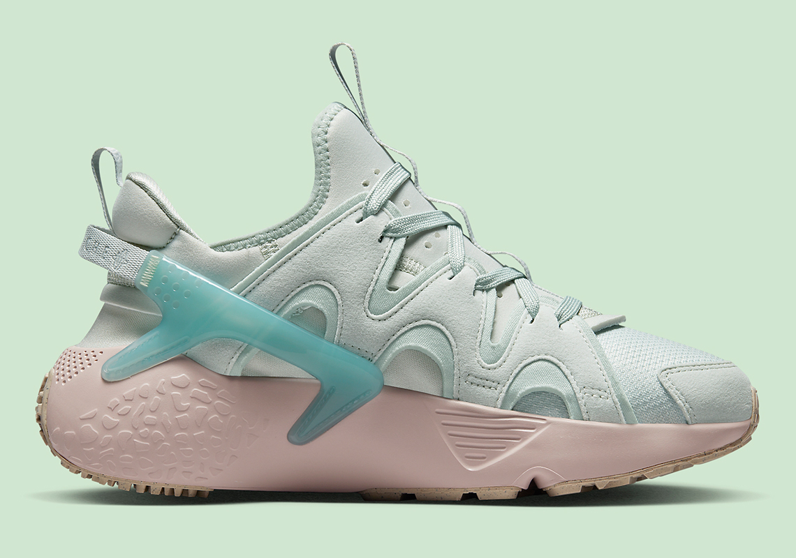 Nike bổ sung các nâng cấp hiện đại cho Air Huarache Craft 2023 - 4