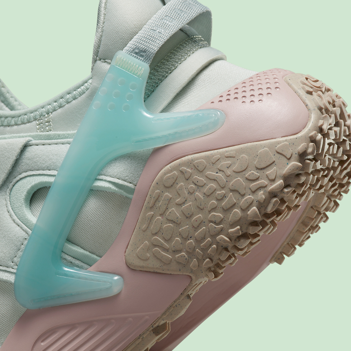 Nike bổ sung các nâng cấp hiện đại cho Air Huarache Craft 2023 - 8