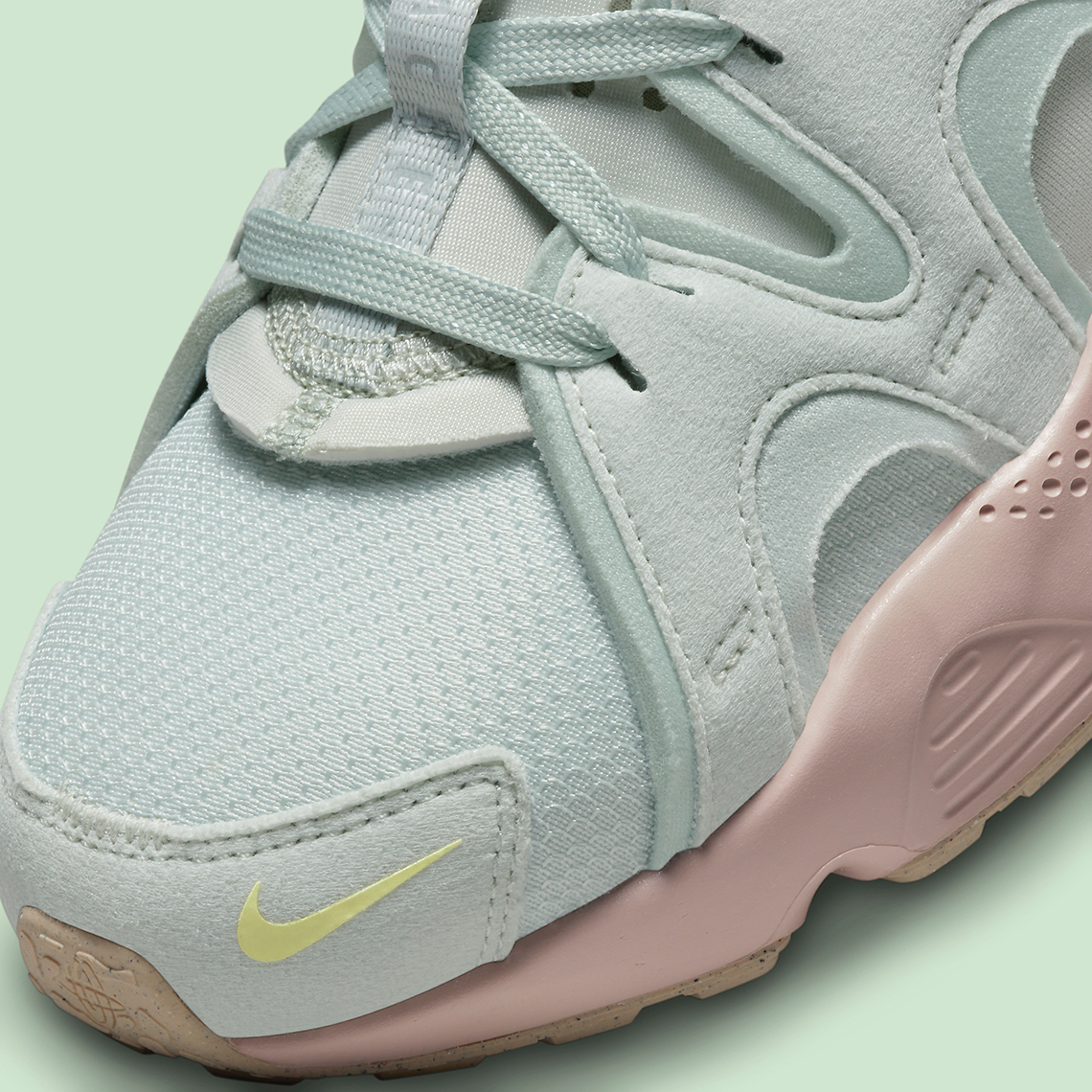 Nike bổ sung các nâng cấp hiện đại cho Air Huarache Craft 2023 - 9