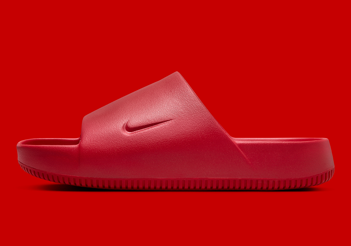 Nike Calm Slide: Phiên bản Màu Đỏ mới ra mắt - 1