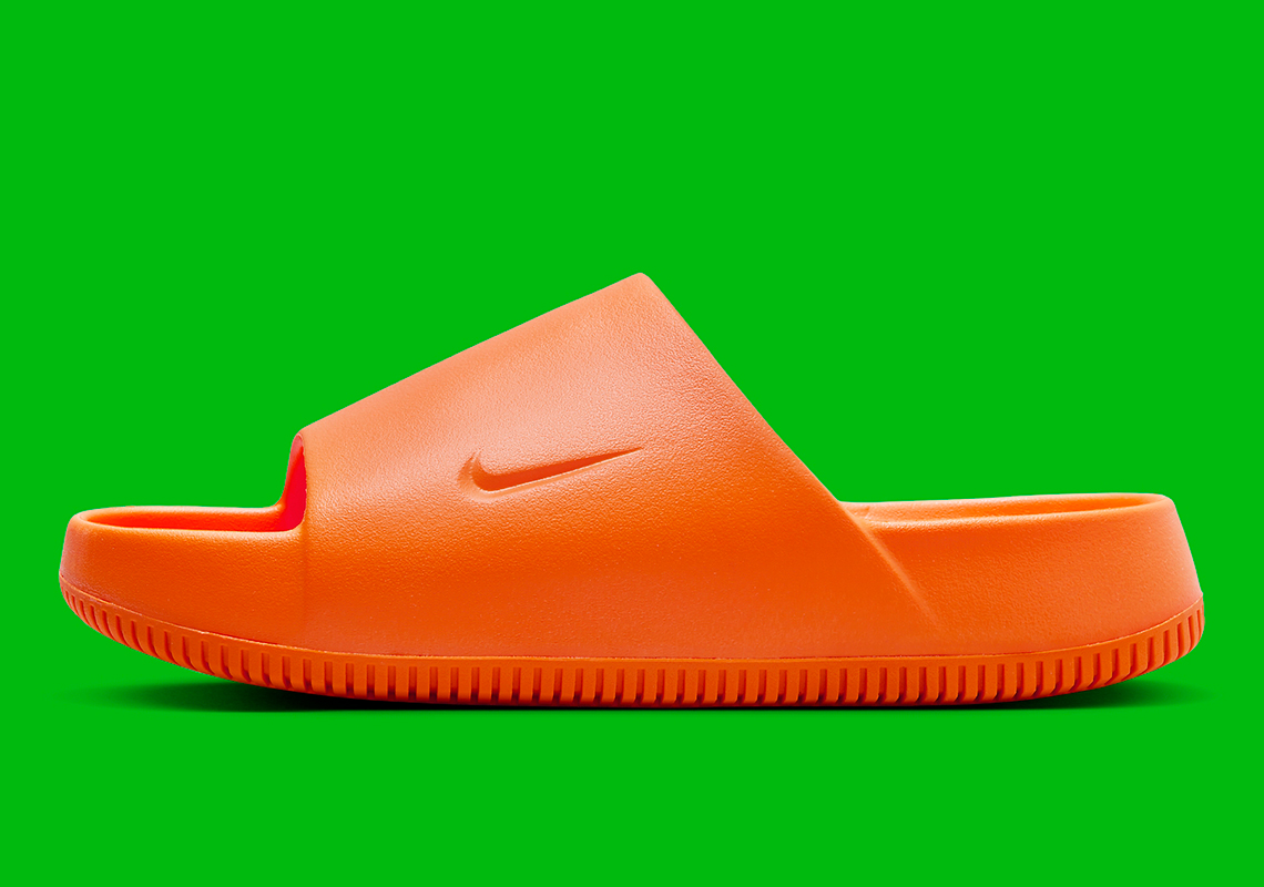 Nike Calm Slide Total Orange: Mẫu Giày Lý Tưởng Cho Mùa Thu! - 2