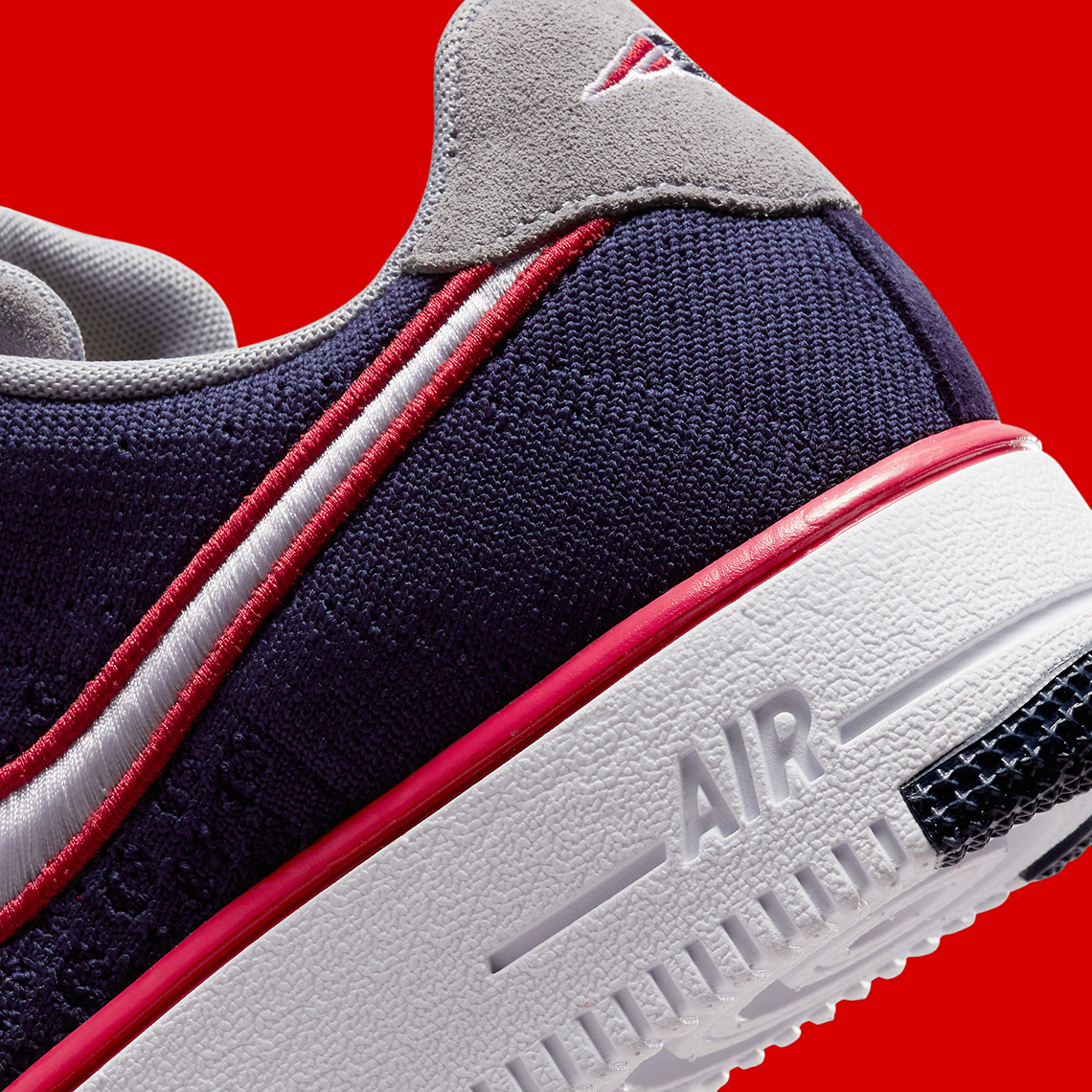 Nike chế tạo một Air Force 1 Flyknit khác cho New England Patriots - 10