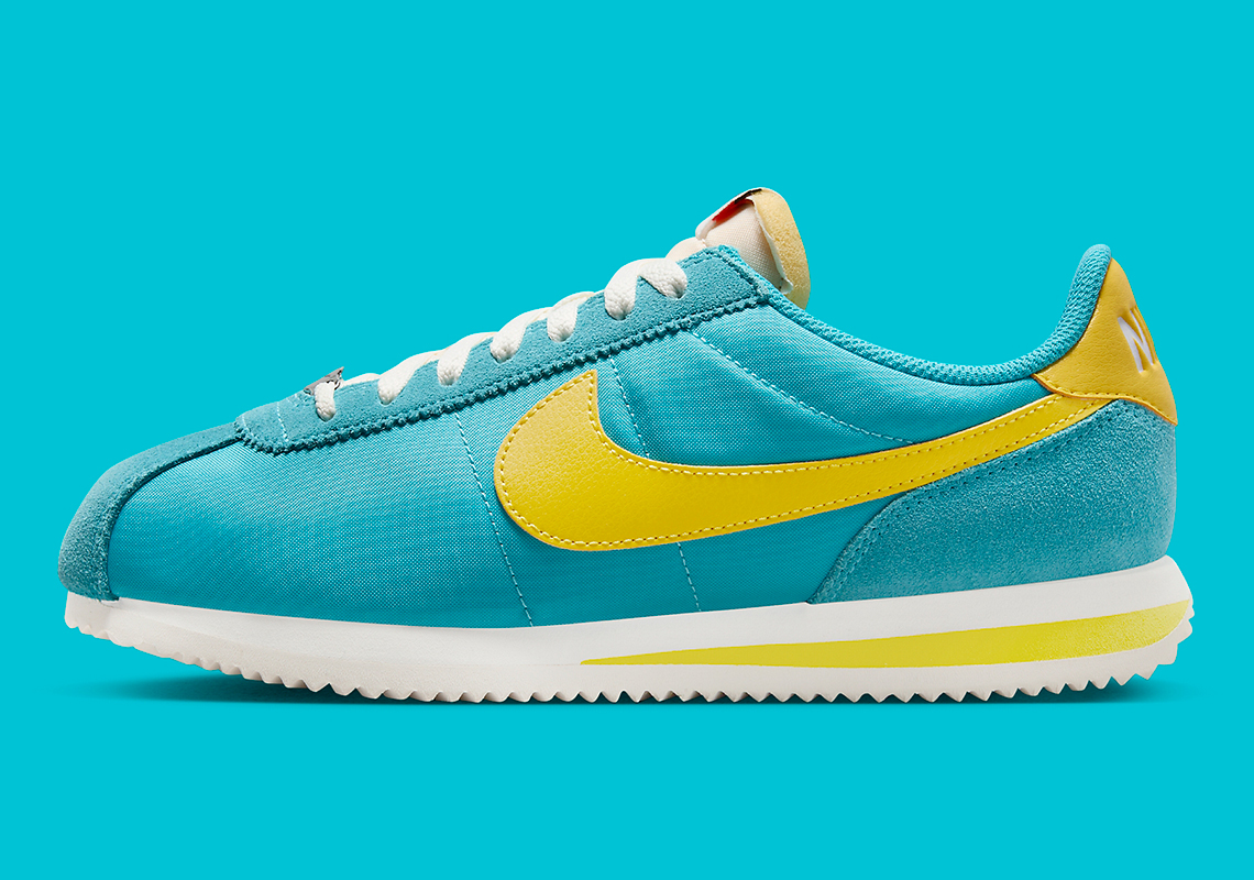 Nike Cortez 50 Tuổi: Bản Nâu Vàng Độc Đáo Cho Mùa Xuân 2024 - 2