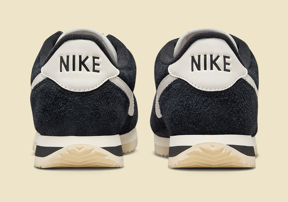 Nike Cortez Đen Suede: Kiệt Tác Nữ Tính Độc Quyền - 11