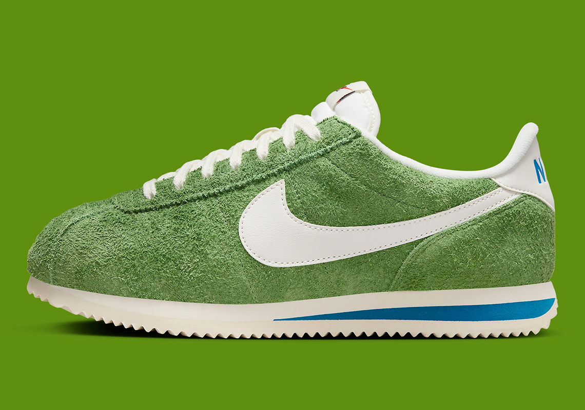 Nike Cortez Green Suede - Sự Kết Hợp Mới Mẻ của Màu Xanh Lúa Mạch - 2