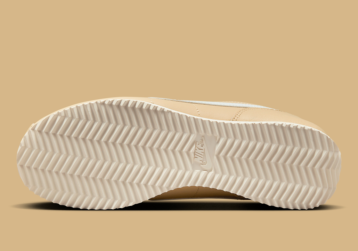 Nike Cortez phiên bản đặc biệt: Kết hợp da tự nhiên và thiết kế tối giản độc đáo | Sự chờ đợi cho mẫu giày mới này! - 6