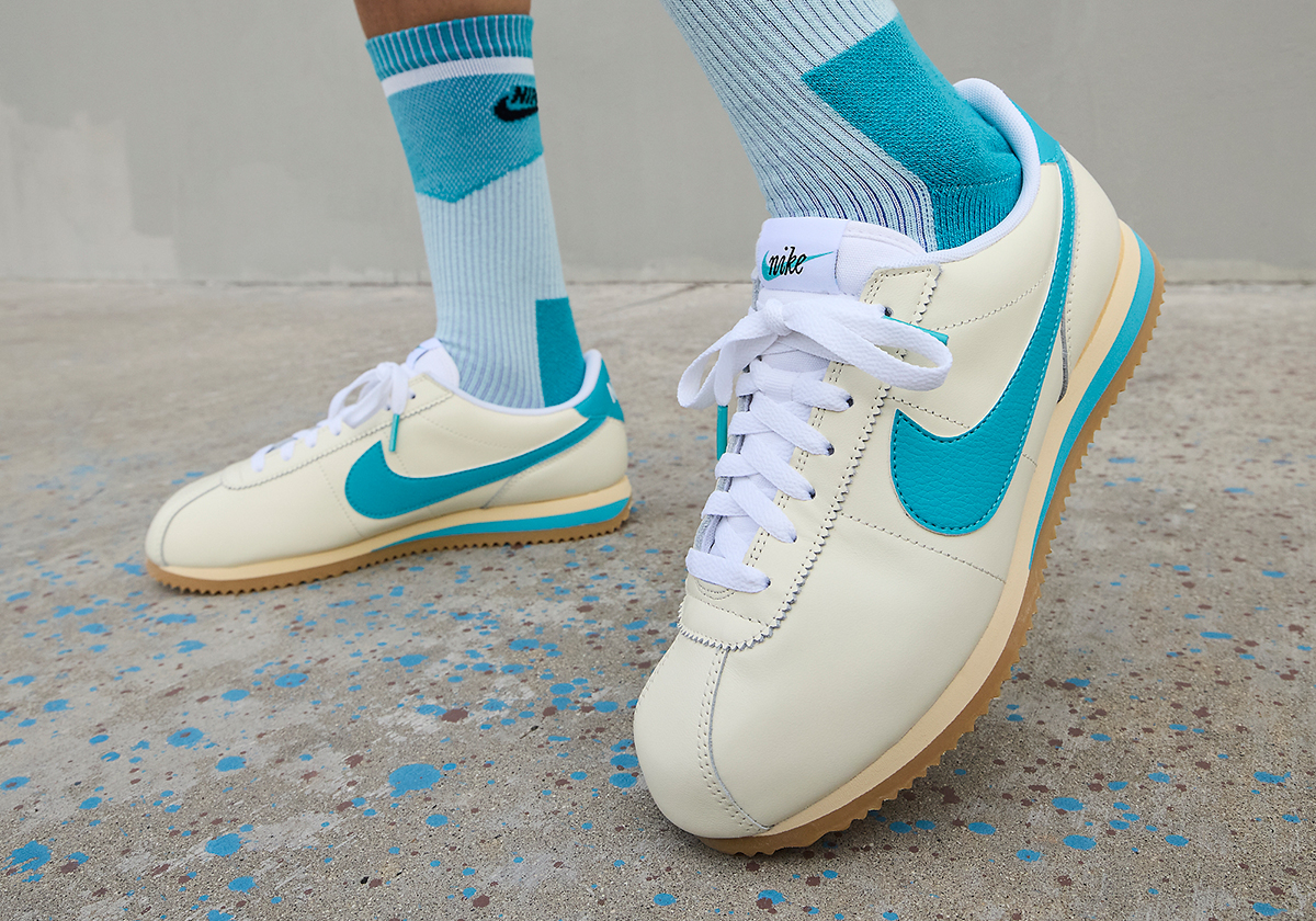 Nike Cortez 'Since '72': Sự Kết Hợp Tuyệt Vời của Lịch Sử và Phong Cách - 1