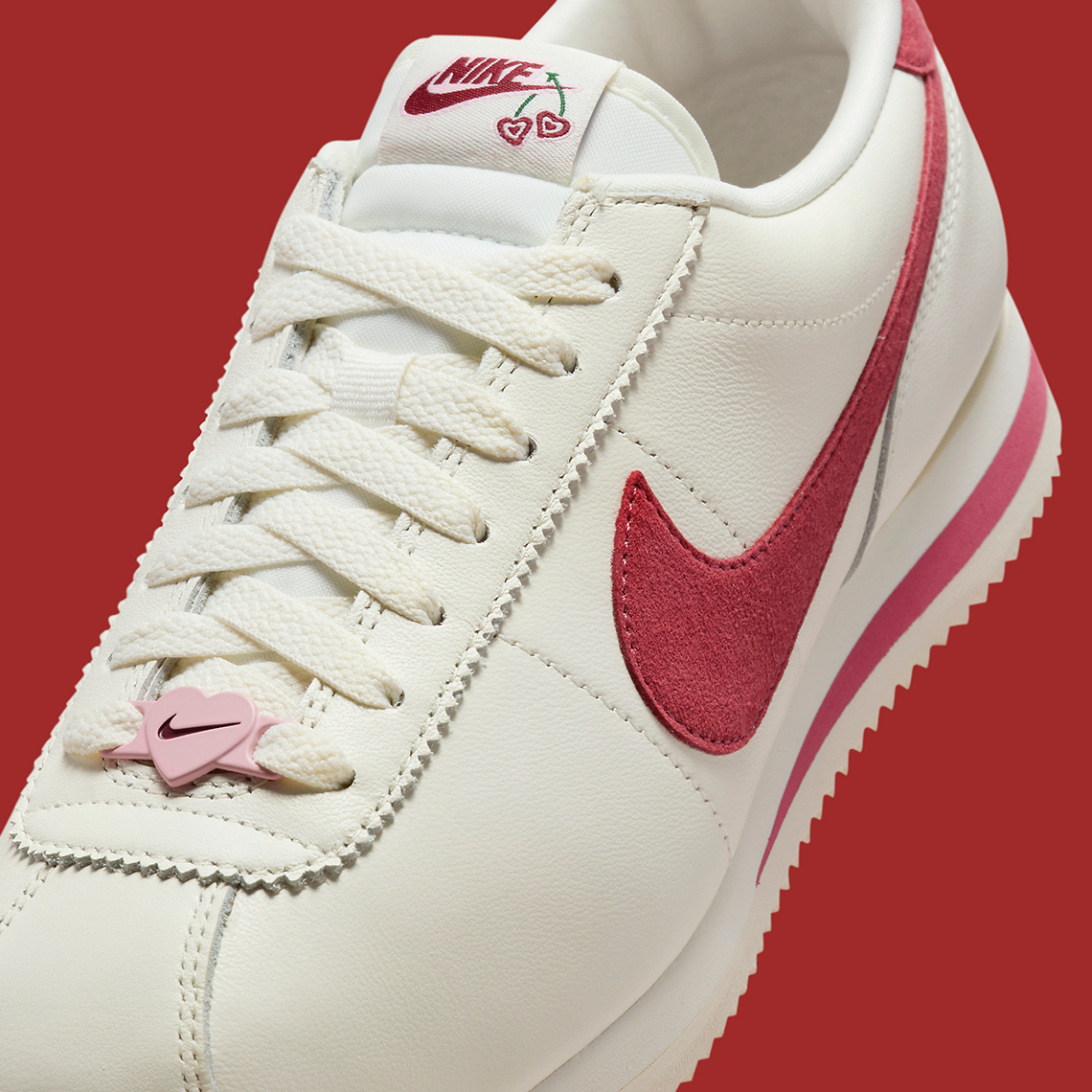 Nike Cortez 'Valentine's Day': Tình yêu Nồng Cháy Trên Bản Đồ Thời Trang - 7