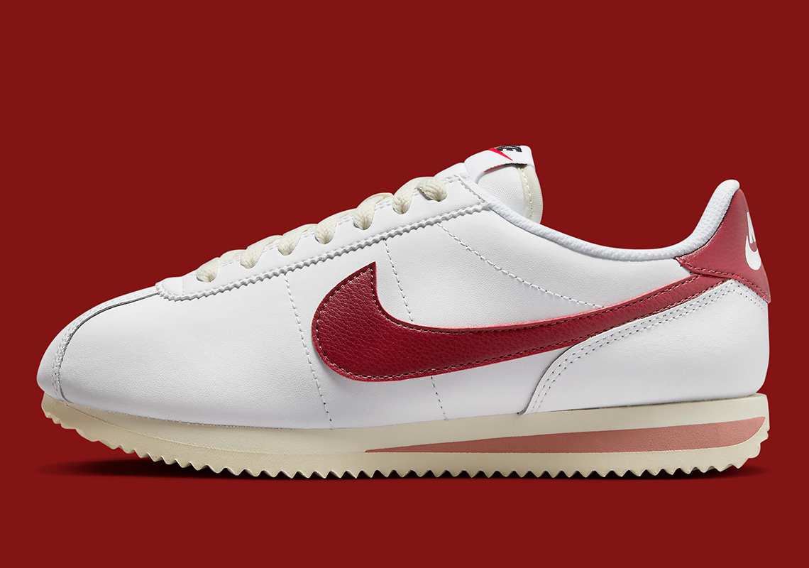 Nike Cortez White/Red Stardust: Cổ điển với gam màu tươi sáng - 2