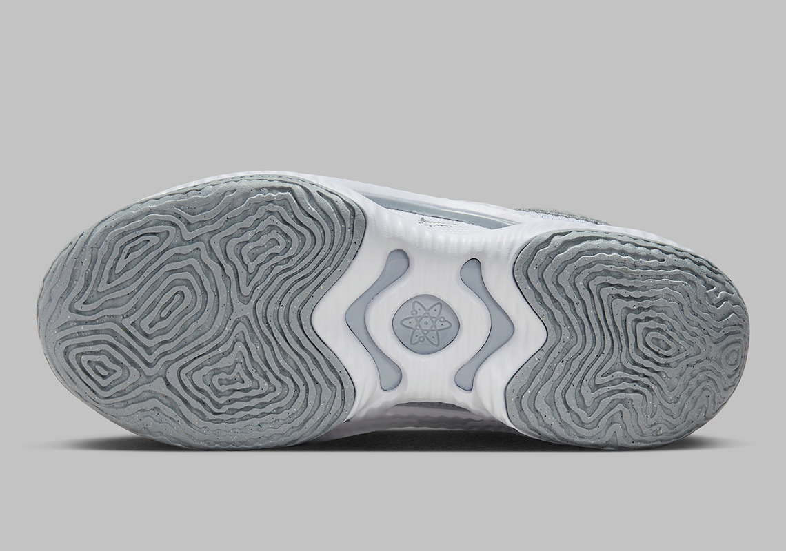 Nike Cosmic Unity 3: Hai Màu Navy và Grey Ra Mắt - Lựa Chọn Hoàn Hảo Cho Đội Bóng Của Bạn - 13