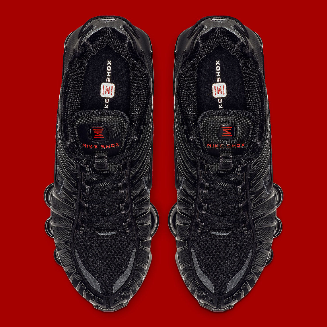 Nike đã mang đến một diện mạo Black/Red cực ngầu cho Shox TL nữ này - 4