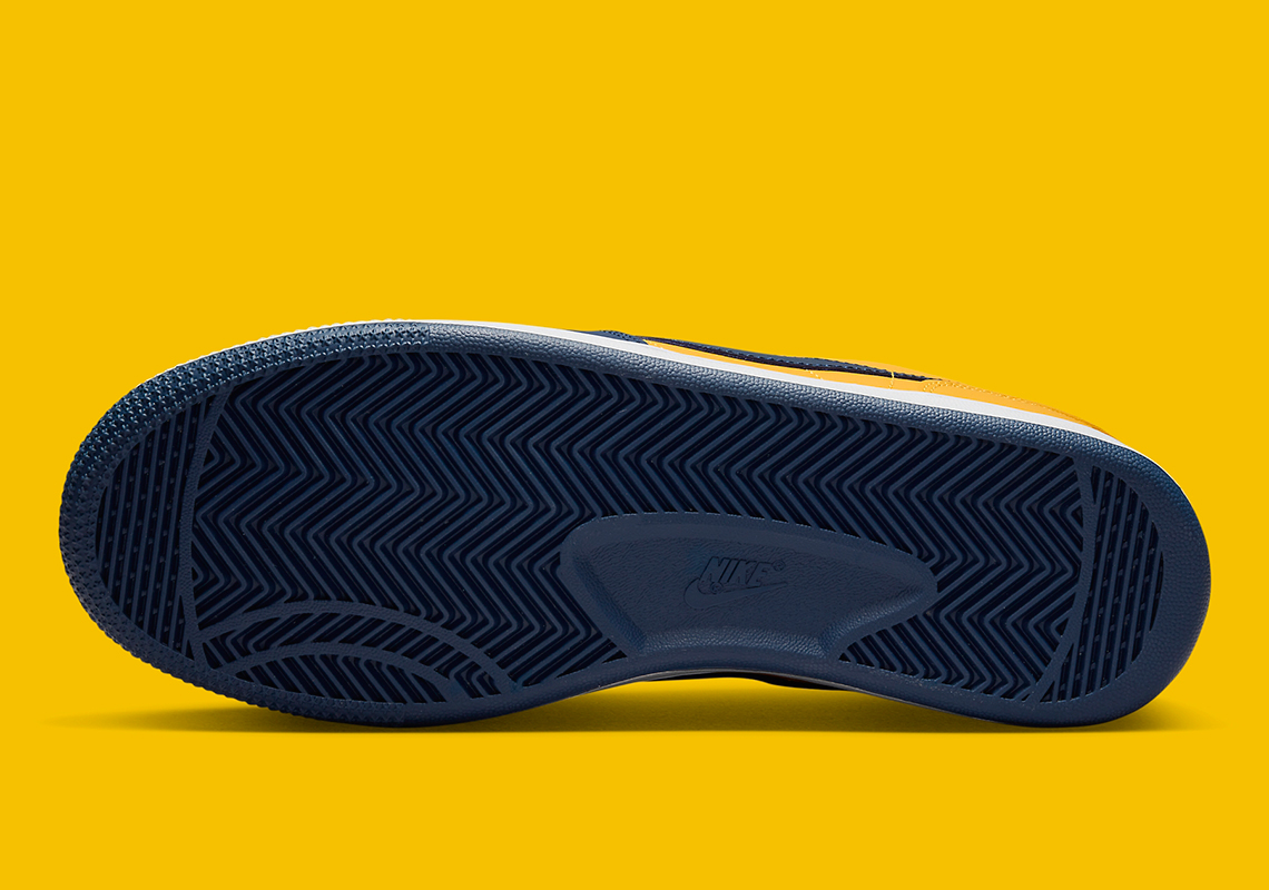 Nike đang thu hồi Terminator Low, gợi nhớ lại các màu ban đầu của Michigan - 6